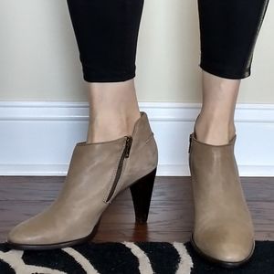 Madewell 1937 taupe leather ankle zip booties boots 9.5